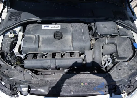 2013 Volvo S80 3.2 Premier Plus from USA, damaged, VIN YV1952AS1D1167708